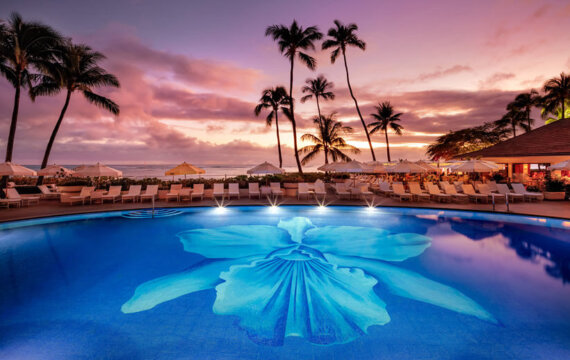 Halekulani Pool view at Sunset overlooking Waikiki Beach