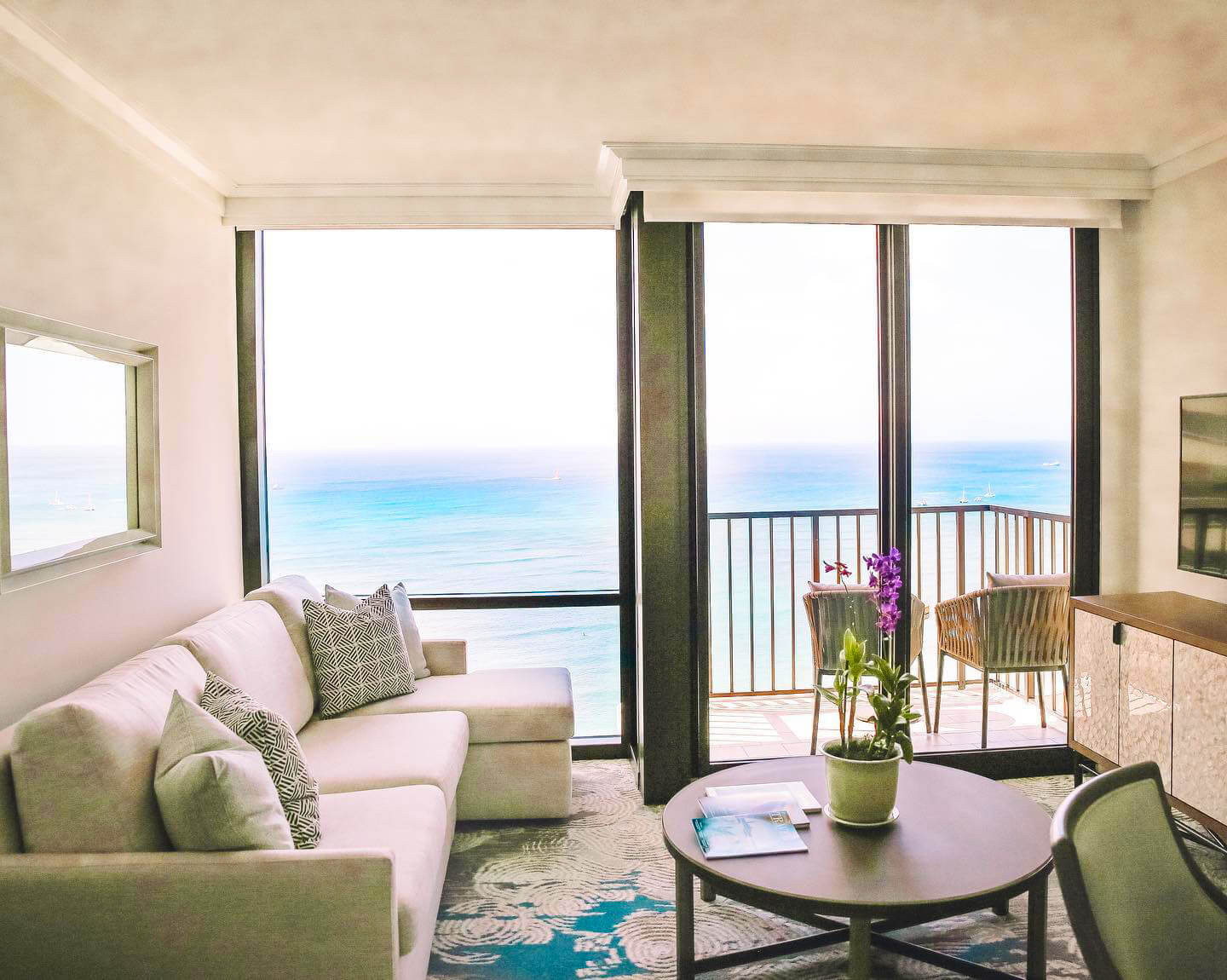 バテル Ocean Suite Luxury Hotel Room | Halepuna Waikiki by Halekulani