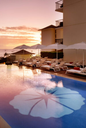 Sunset at Halepuna pool