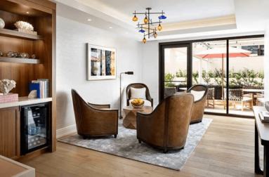 Welcome lounge at Halepuna
