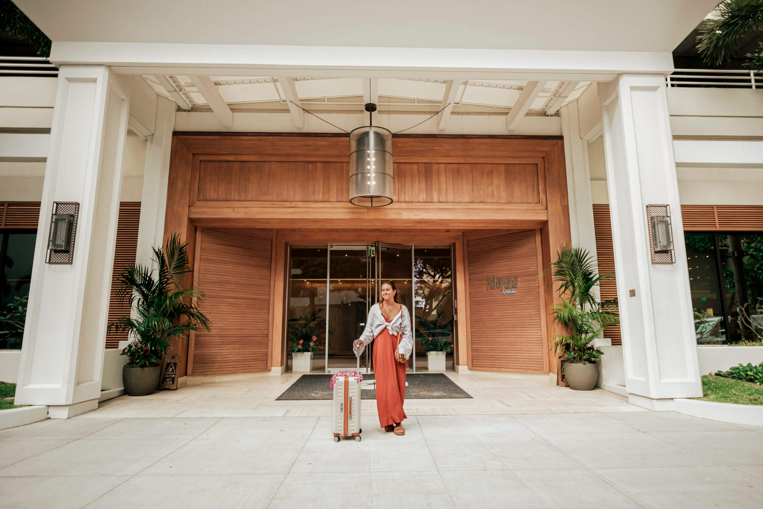 About Us | Halepuna Waikiki by Halekulani