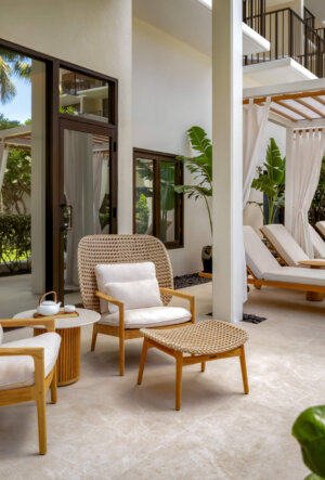 HalekulaniSpa lanai
